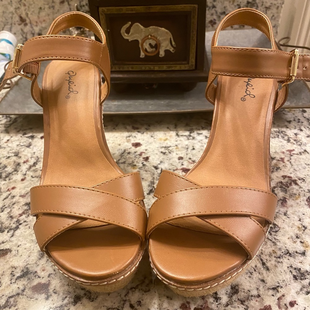 Quipid Wedges 7 1/2